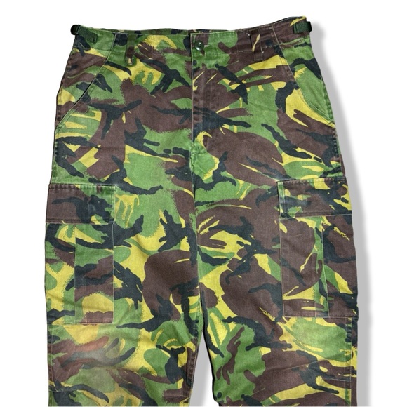 Vintage 90s Military Camo Cargo Pants - Picture 3 of 4